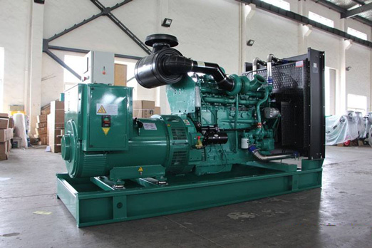 格尔木320kw康明斯柴油发电车出租_COPY_COPY